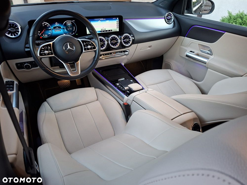 Mercedes-Benz EQA 250+ Electric Art - 19