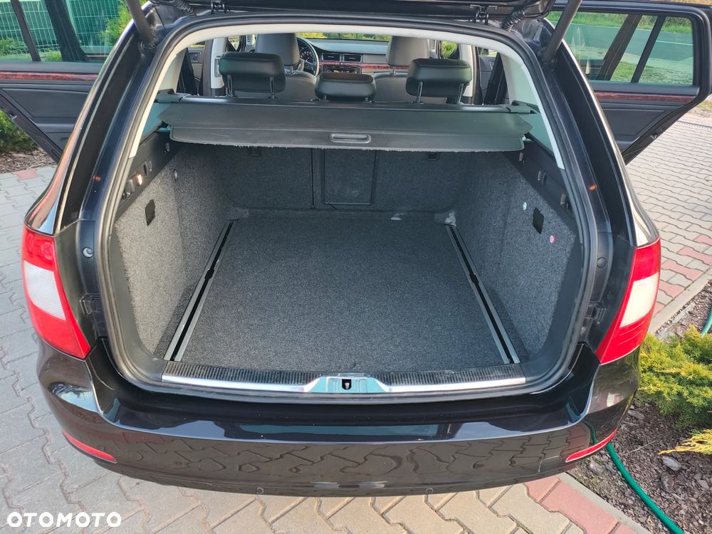 Skoda Superb 1.4 TSI Elegance - 35