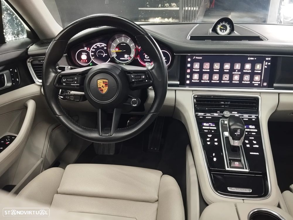 Porsche Panamera Sport Turismo 4 E-Hybrid Platinum Edition - 22