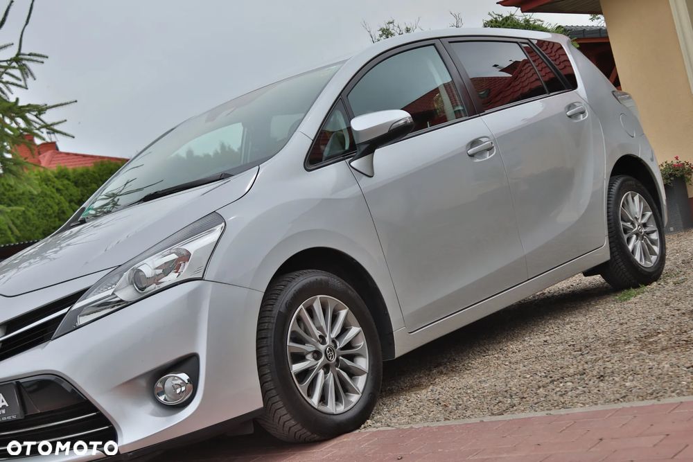 Toyota Verso 1.8 Premium 7os - 8