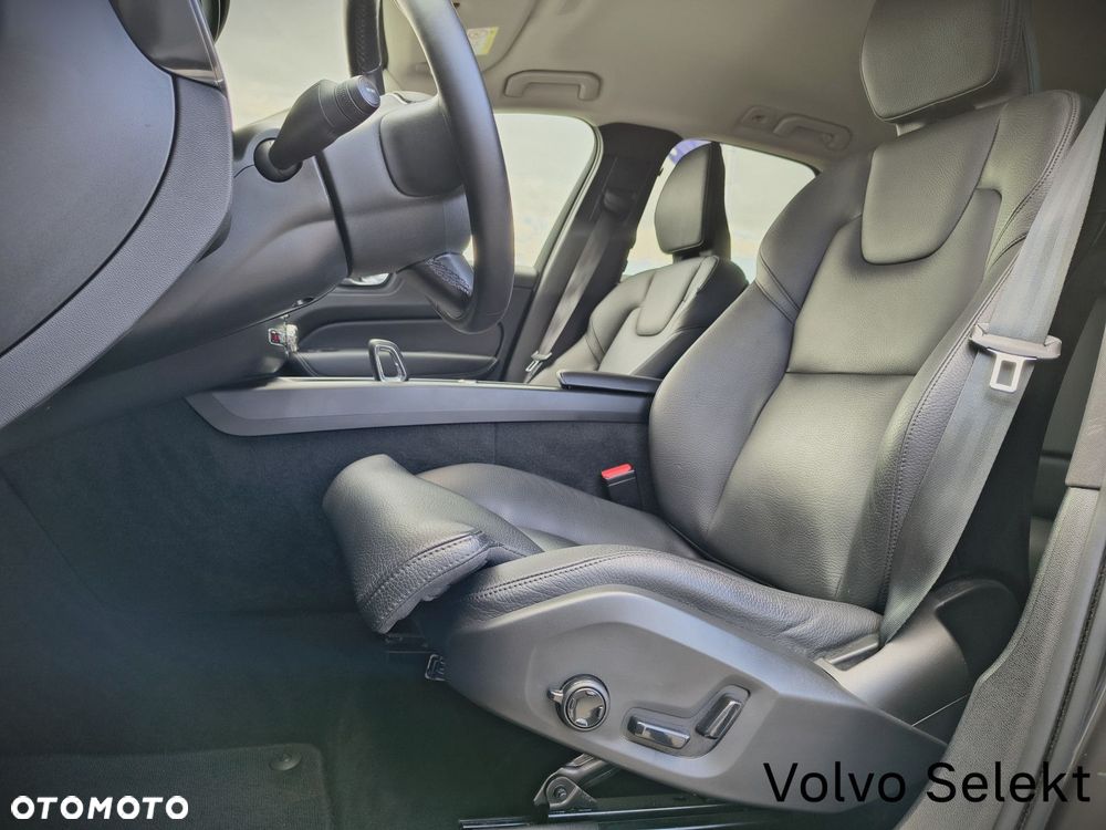 Volvo XC 60 - 24