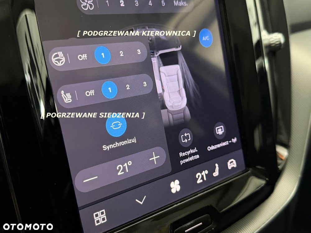 Volvo XC 60 B4 D AWD Plus Dark - 24