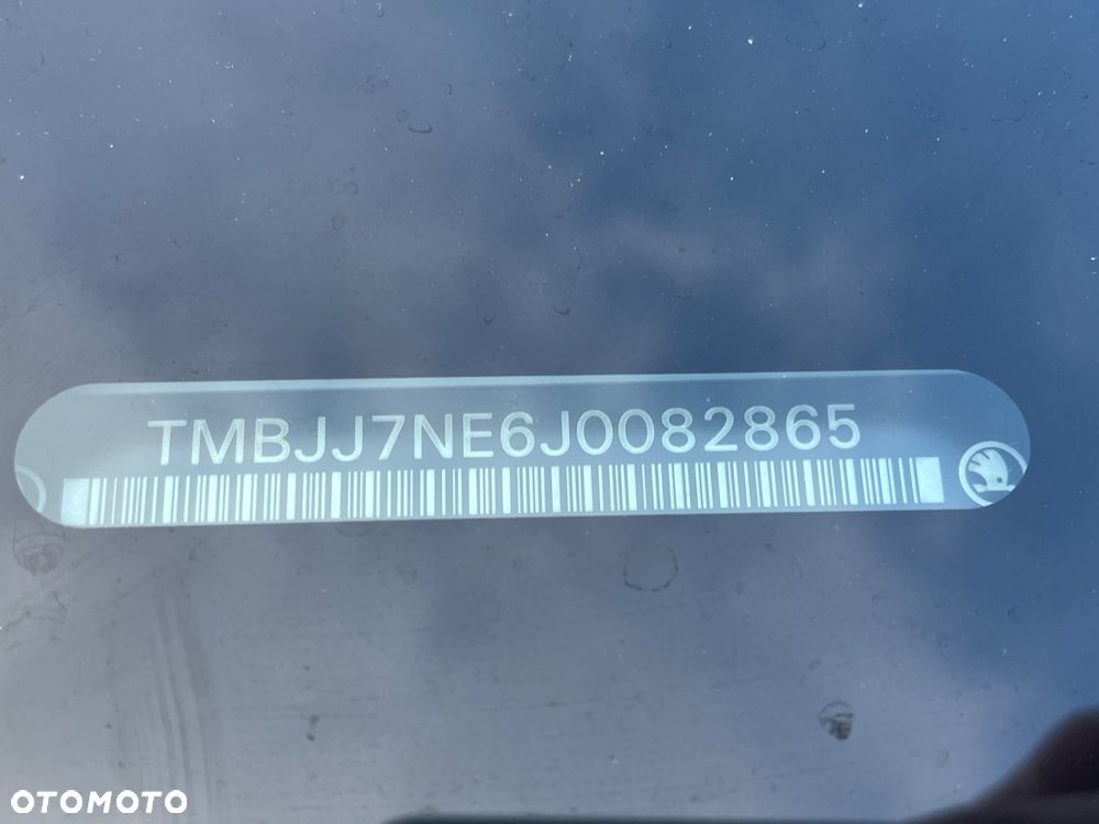 Skoda Octavia Combi 2.0 TDI DSG Style - 19