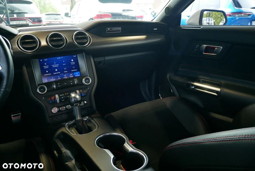 Ford Mustang - 14