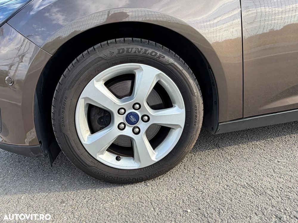 Ford Focus 1.5 EcoBoost Start-Stopp-System TITANIUM - 9