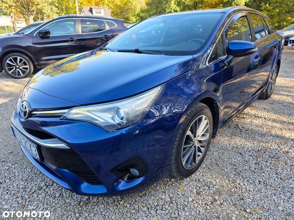 Toyota Avensis - 25