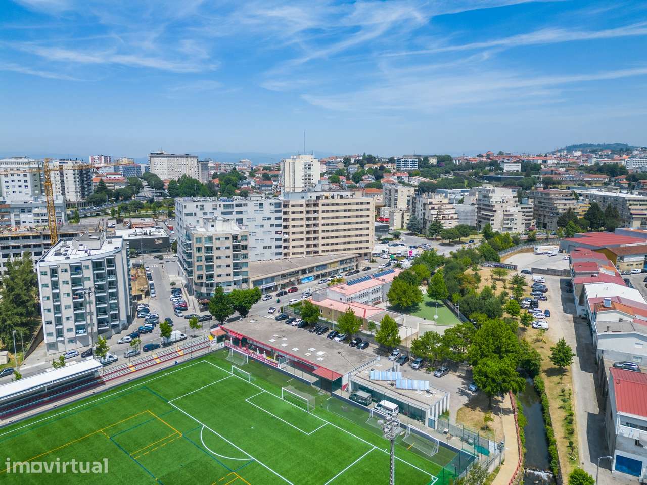 Apartamento T2 com 107m2 e garagem fechada próximo do centro de Braga - Grande imagem: 3/44