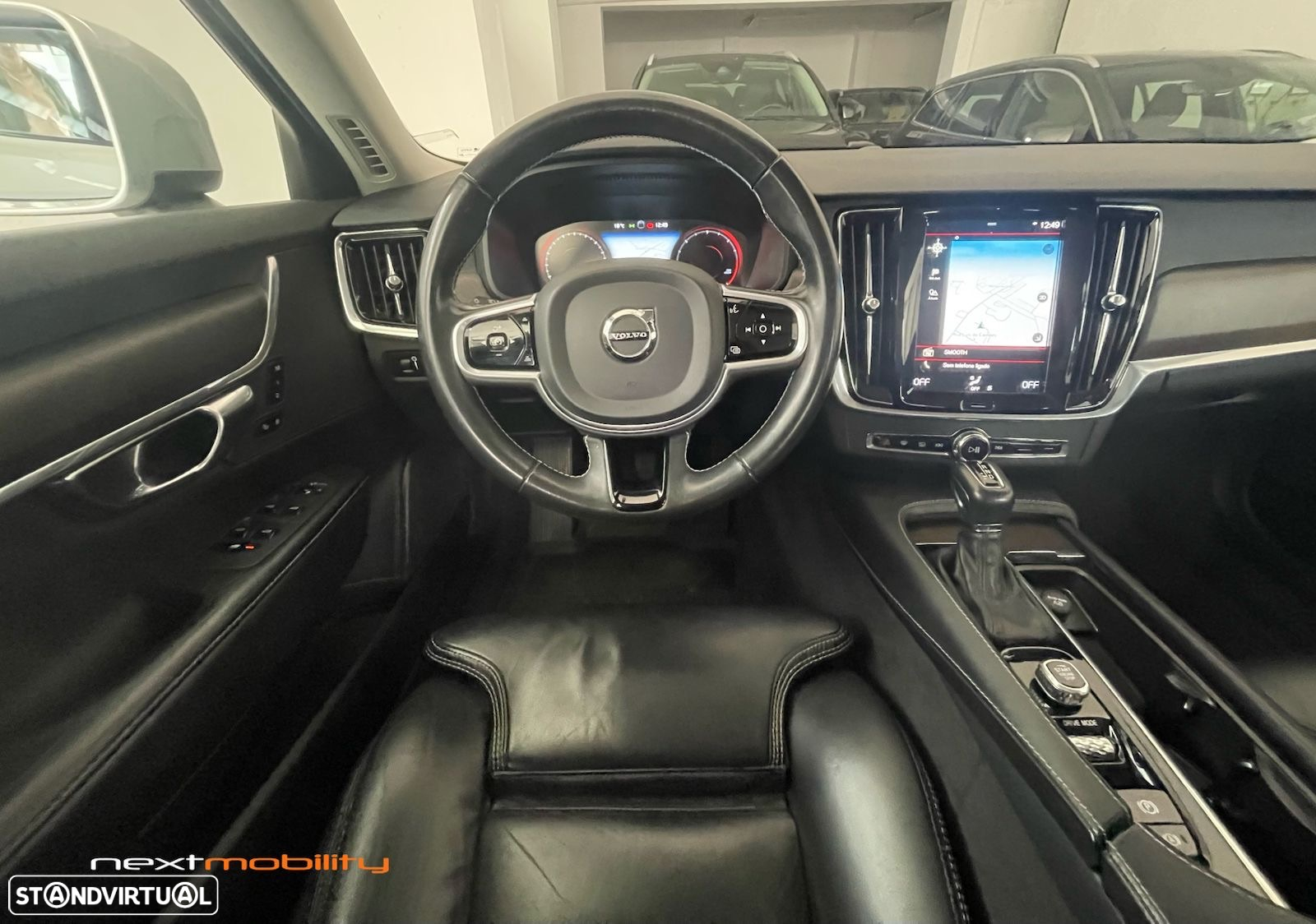 Volvo V90 Cross Country 2.0 D4 Pro AWD Geartronic - 13