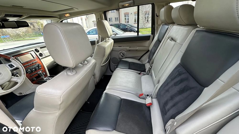 Jeep Commander 3.0 CRD Overland - 26