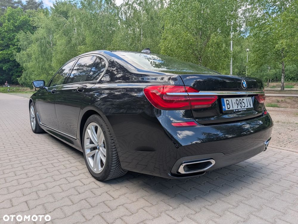 BMW Seria 7 740i - 9