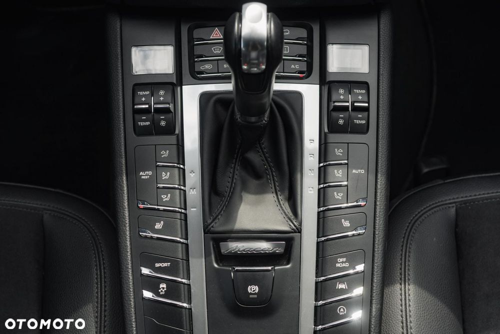 Porsche Macan Standard - 23