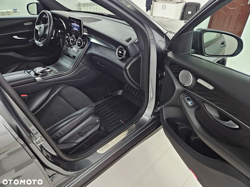 Mercedes-Benz GLC 220 d 4-Matic - 24