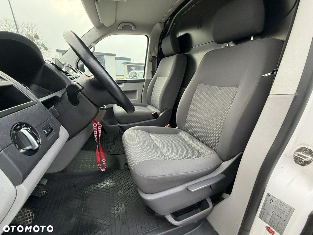 Volkswagen Transporter - 19