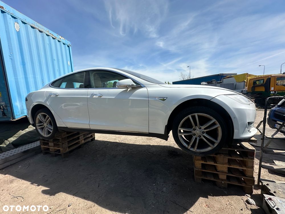 CZĘŚCI TESLA MODEL S 85D PRZED LIFT 2012-2016 - 5