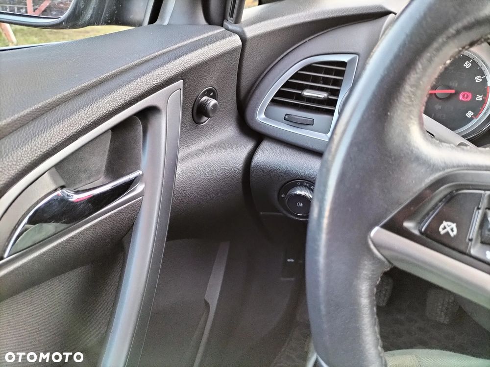 Opel Astra IV 1.4 T Active - 8