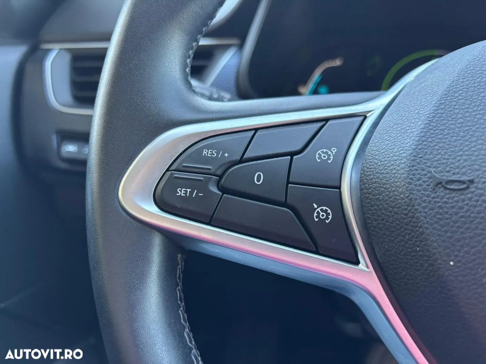 Renault Arkana E-TECH 145 Evolution - 35