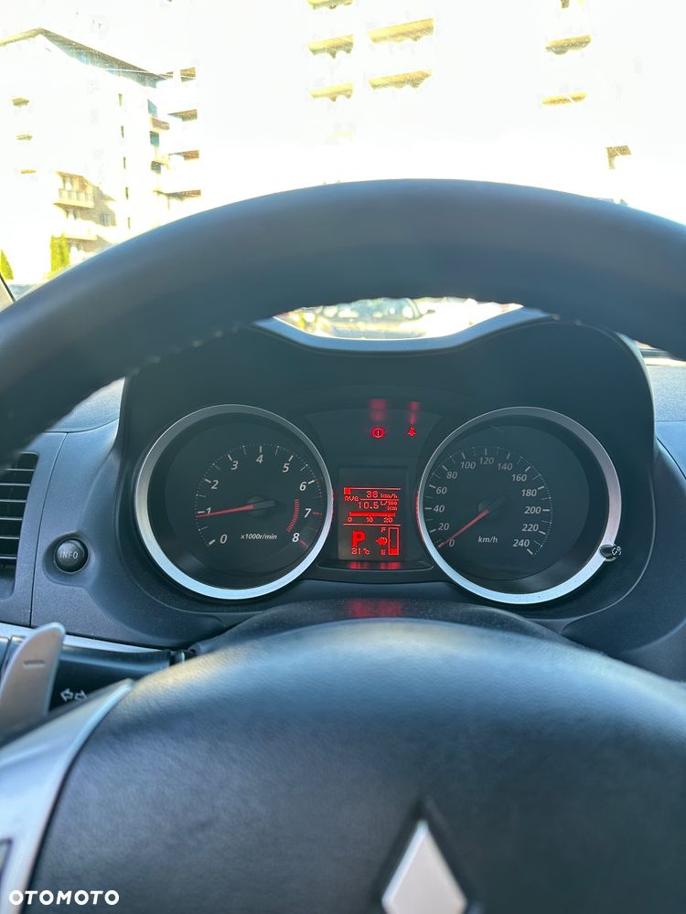 Mitsubishi Lancer 1.8 Intense CVT - 6