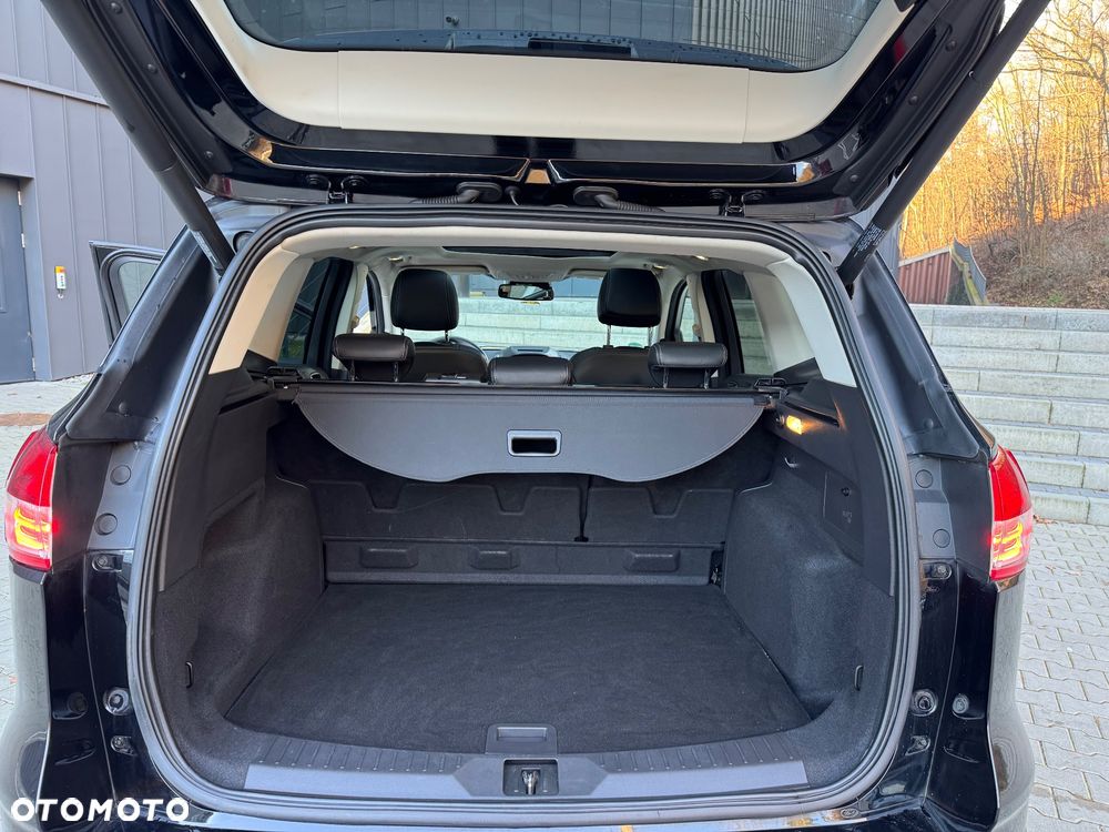 Ford Kuga 2.0 TDCi 4x4 ST-Line - 29