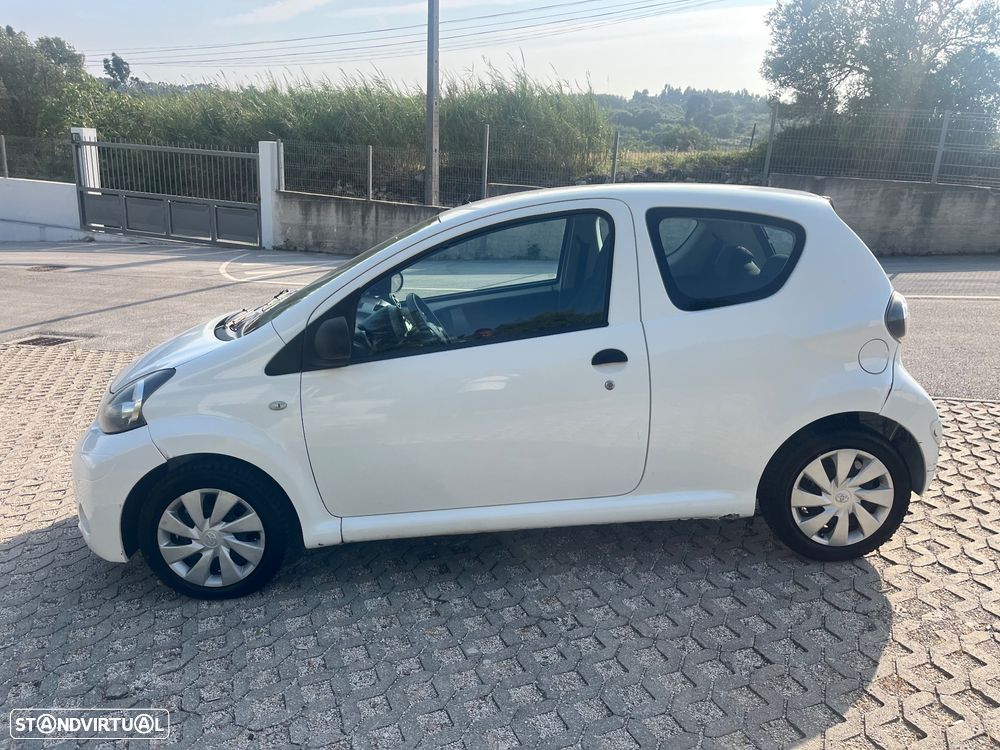 Toyota Aygo Connect - 9