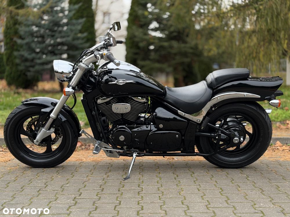 Suzuki Intruder - 2