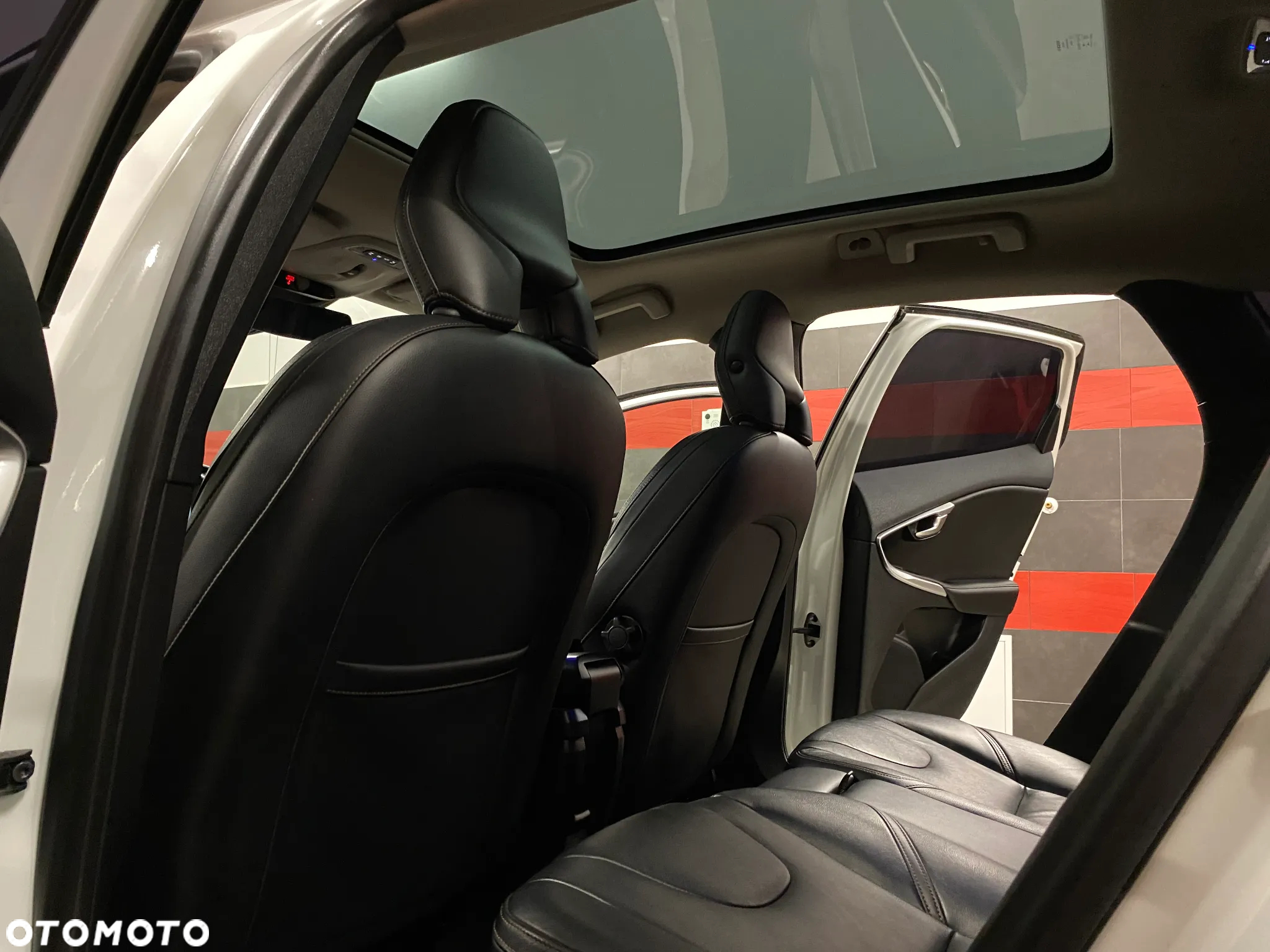 Volvo V40 Cross Country D2 Summum - 21