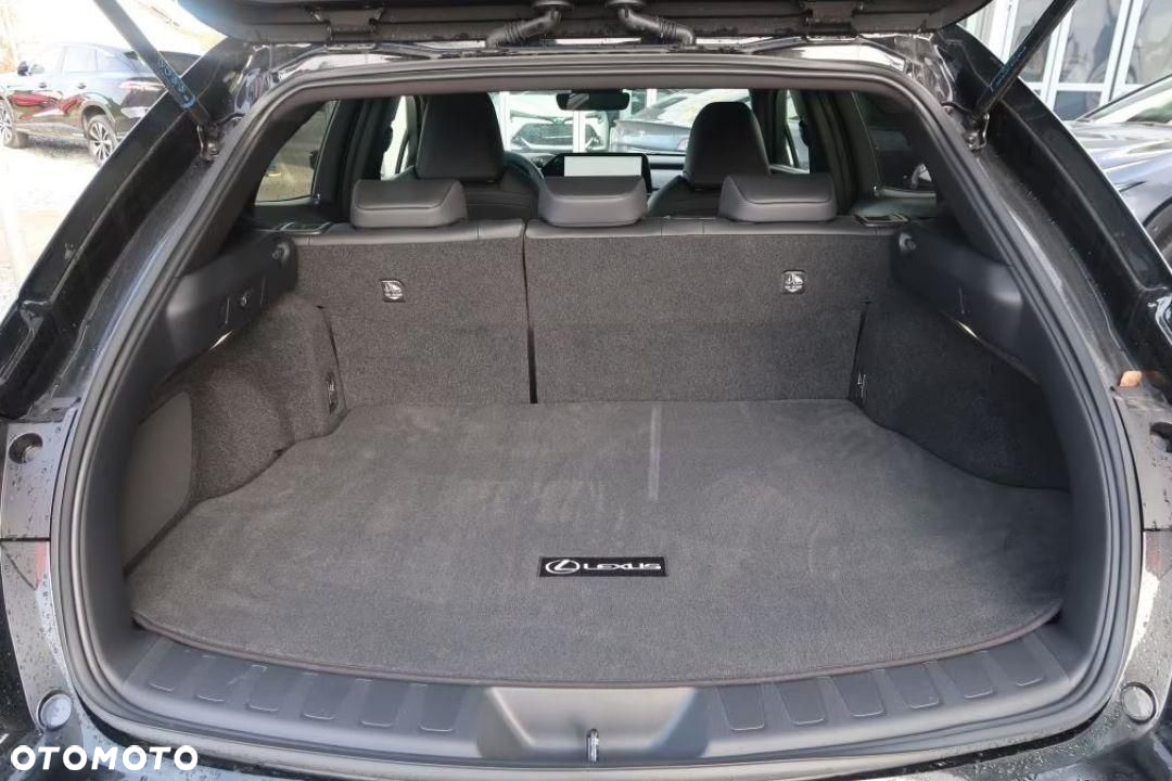 Lexus UX - 11
