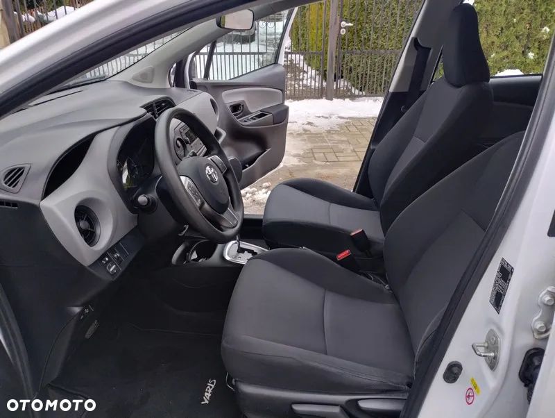 Toyota Yaris - 6