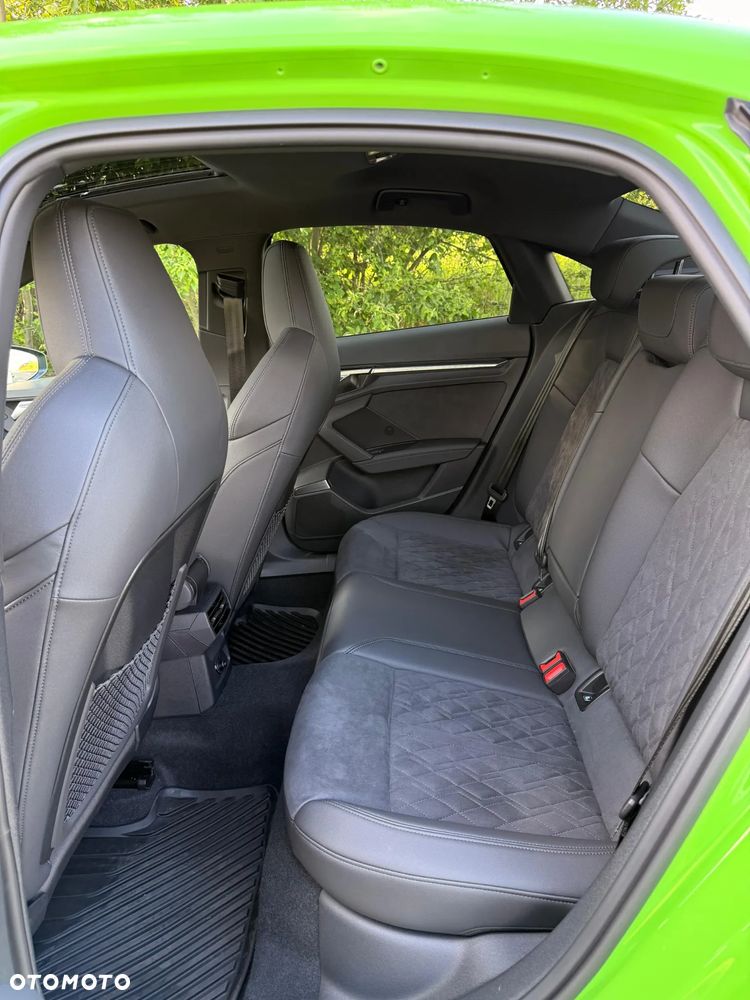 Audi RS3 Limousine - 14