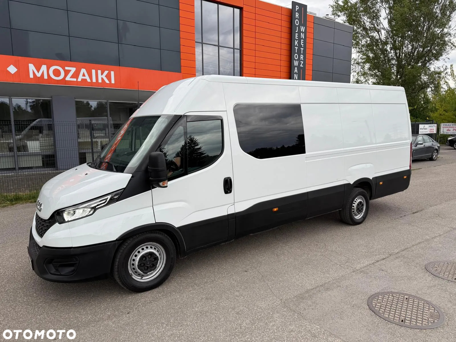 Iveco Daily 35S18, 3.0 180KM, L4H2, Brygadówka 7os., HiMatic, Niski przebieg - 2