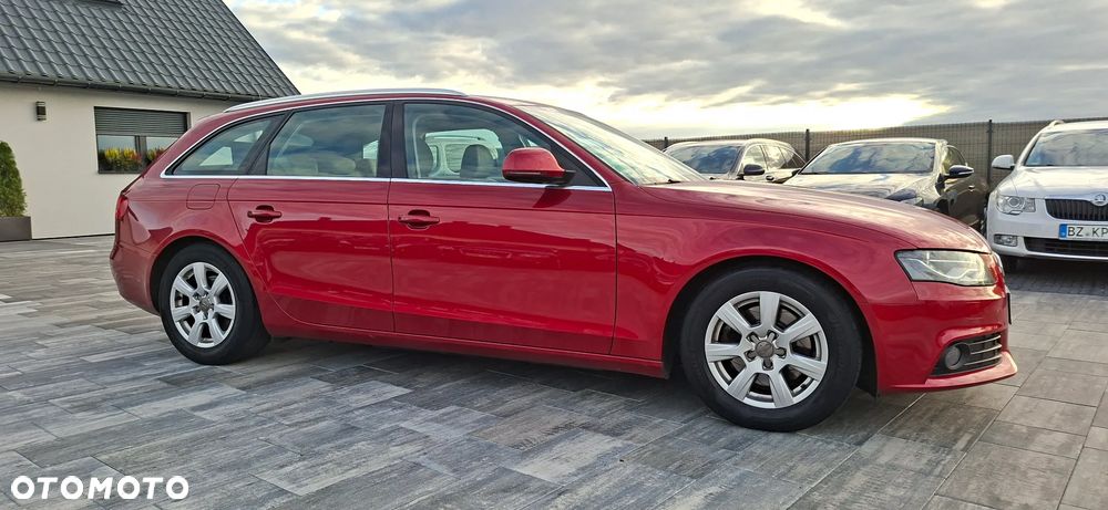 Audi A4 Avant 2010 photo 3