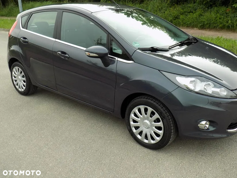 Ford Fiesta 1.25 Titanium - 10