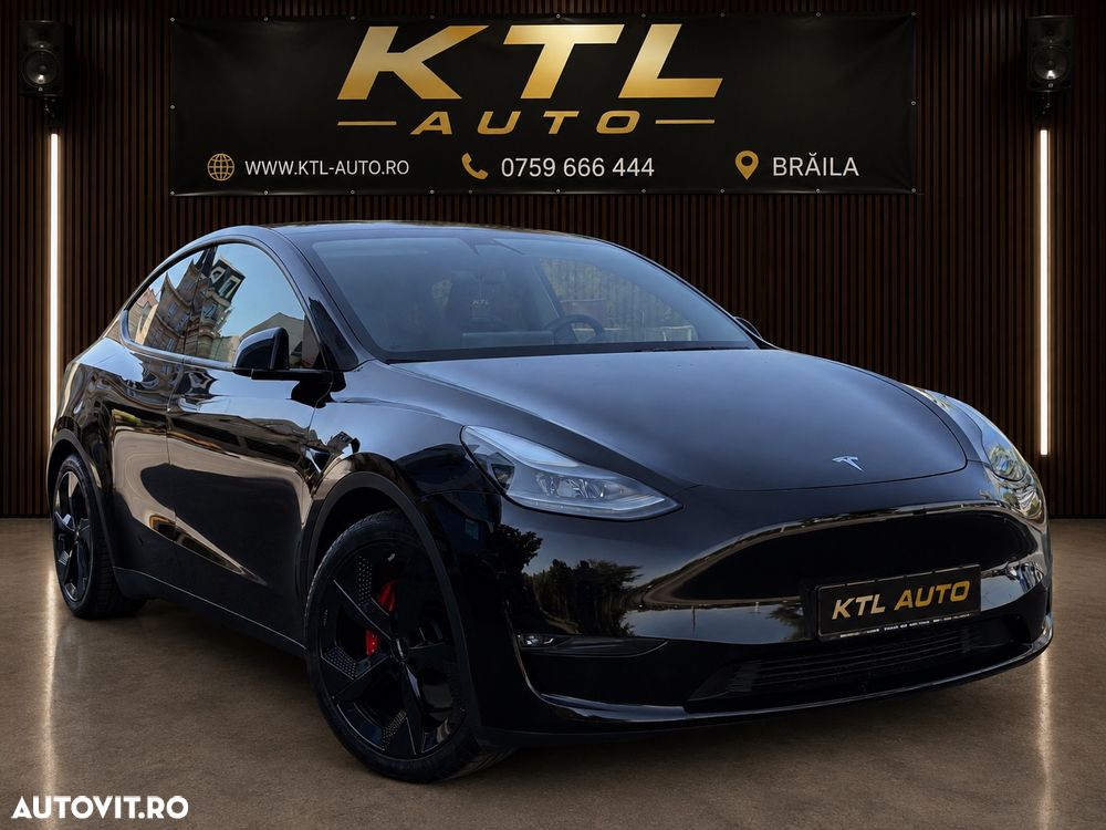 Tesla Model Y - 1
