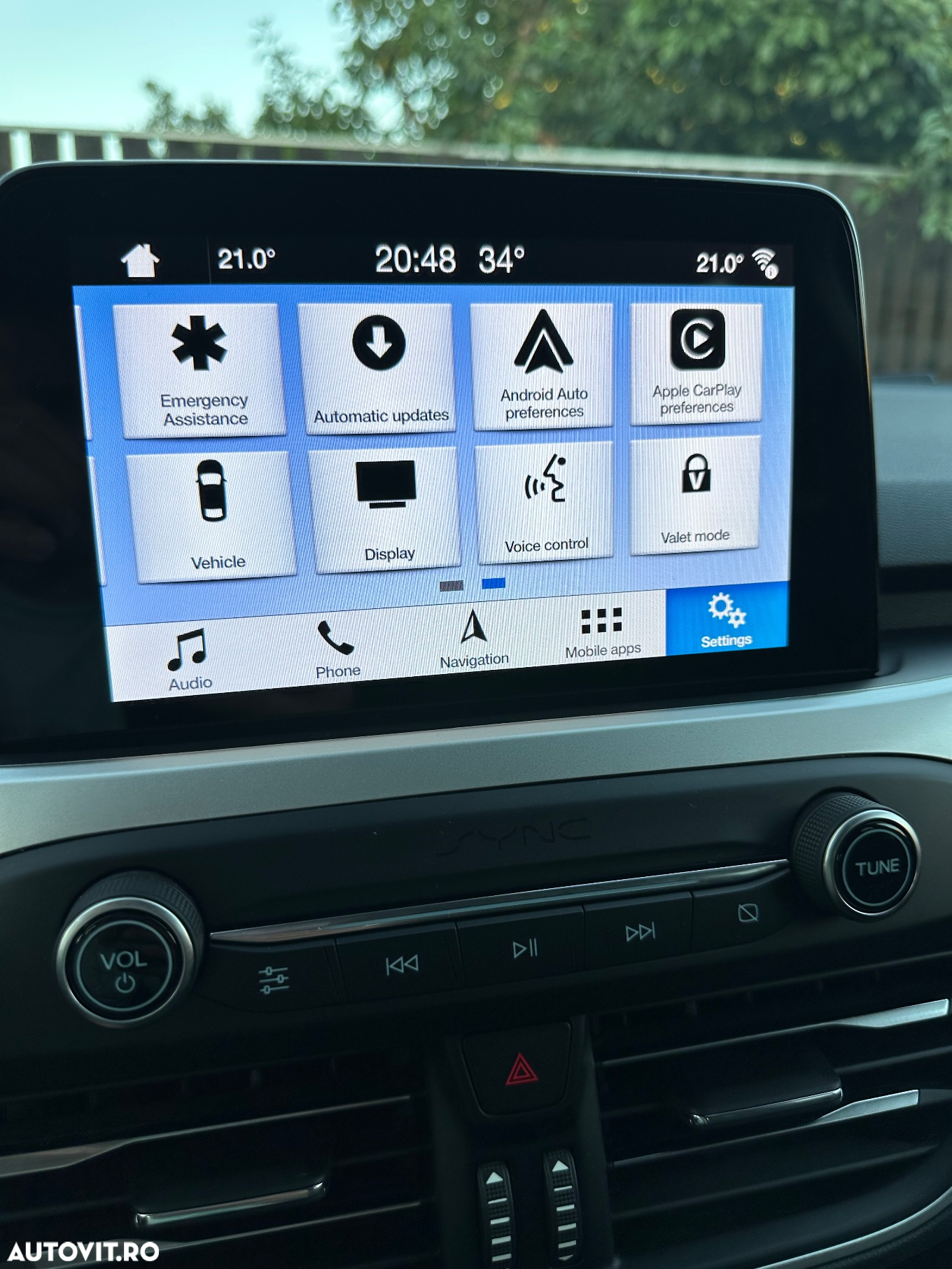Ford Focus 2.0 EcoBlue Start-Stopp-System TITANIUM - 32
