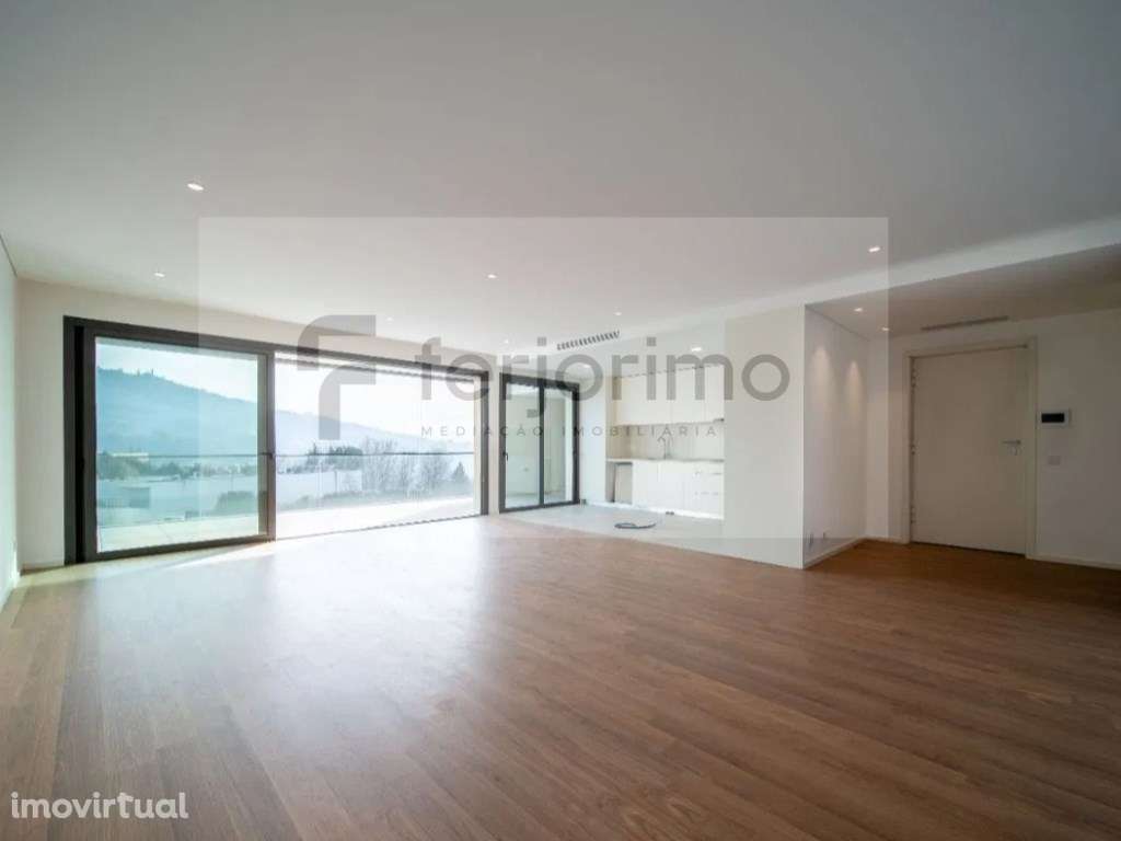 T4 - ULTIMO ANDAR COM TERRAÇO 

 APARTAMENTOS -***IMAGENS ANDAR M... - Grande imagem: 2/8