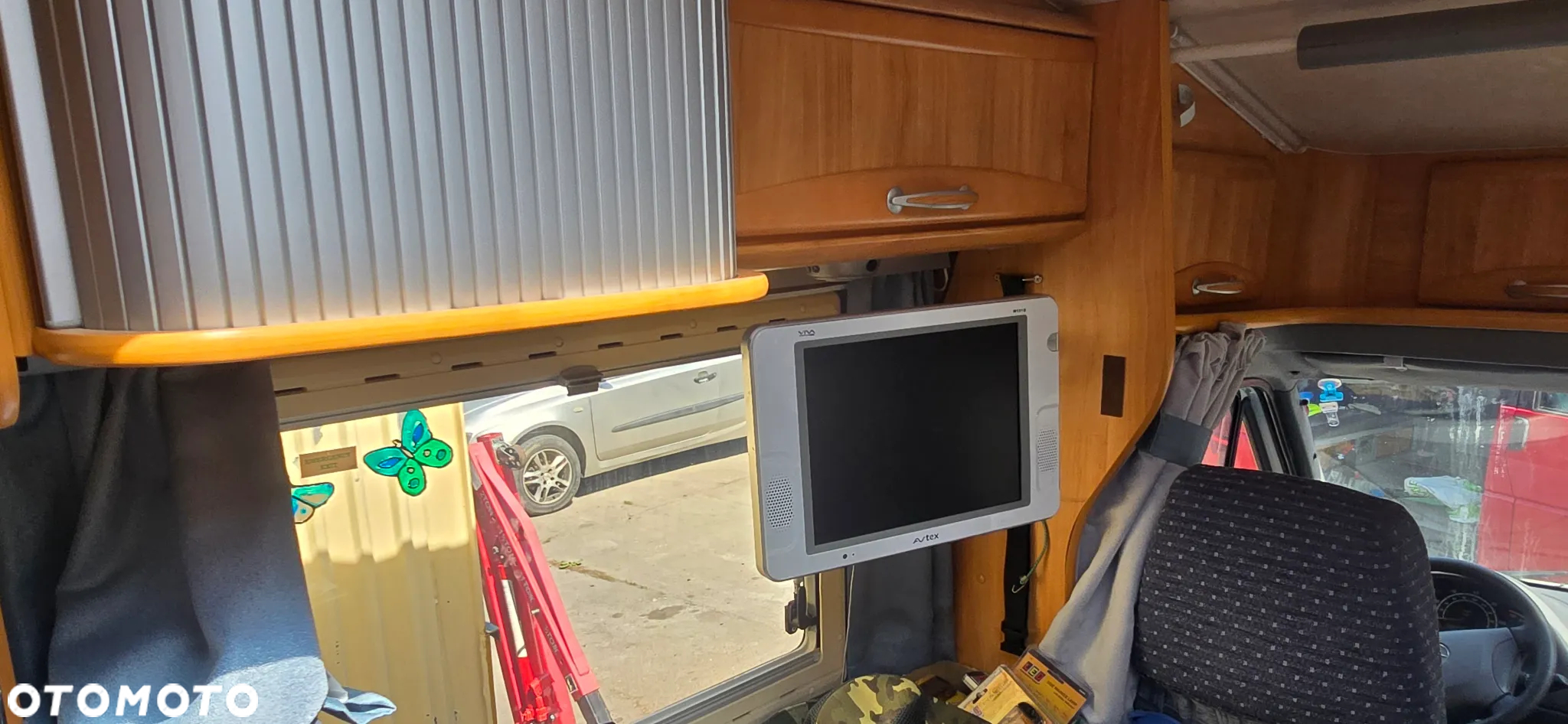Mercedes-Benz Sprinter - 13