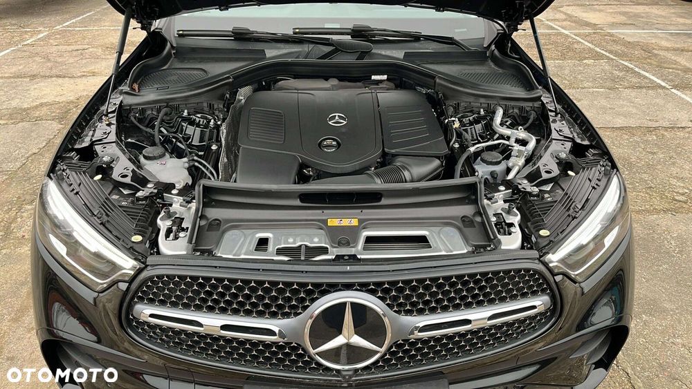 Mercedes-Benz GLC - 22