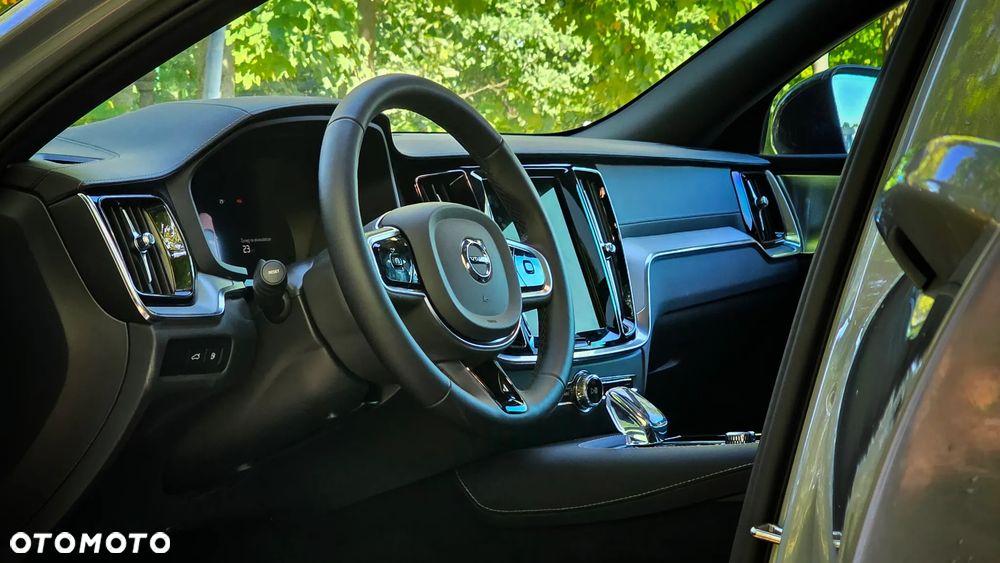 Volvo V60 T8 AWD Plug-In Hybrid Polestar Engineered - 20