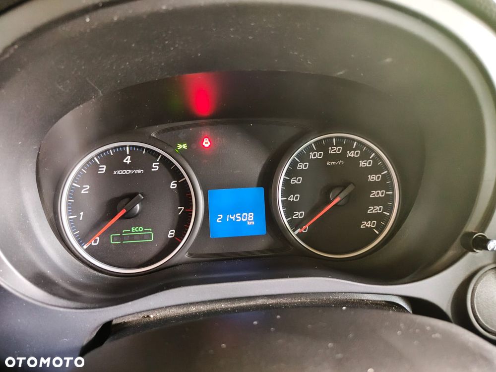 Mitsubishi Outlander 2.0 Invite + 2WD - 13