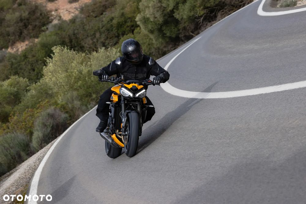 Triumph Street Triple - 7