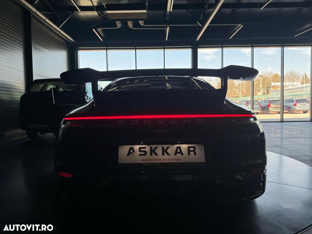 Porsche 911 Carrera 4S PDK - 34