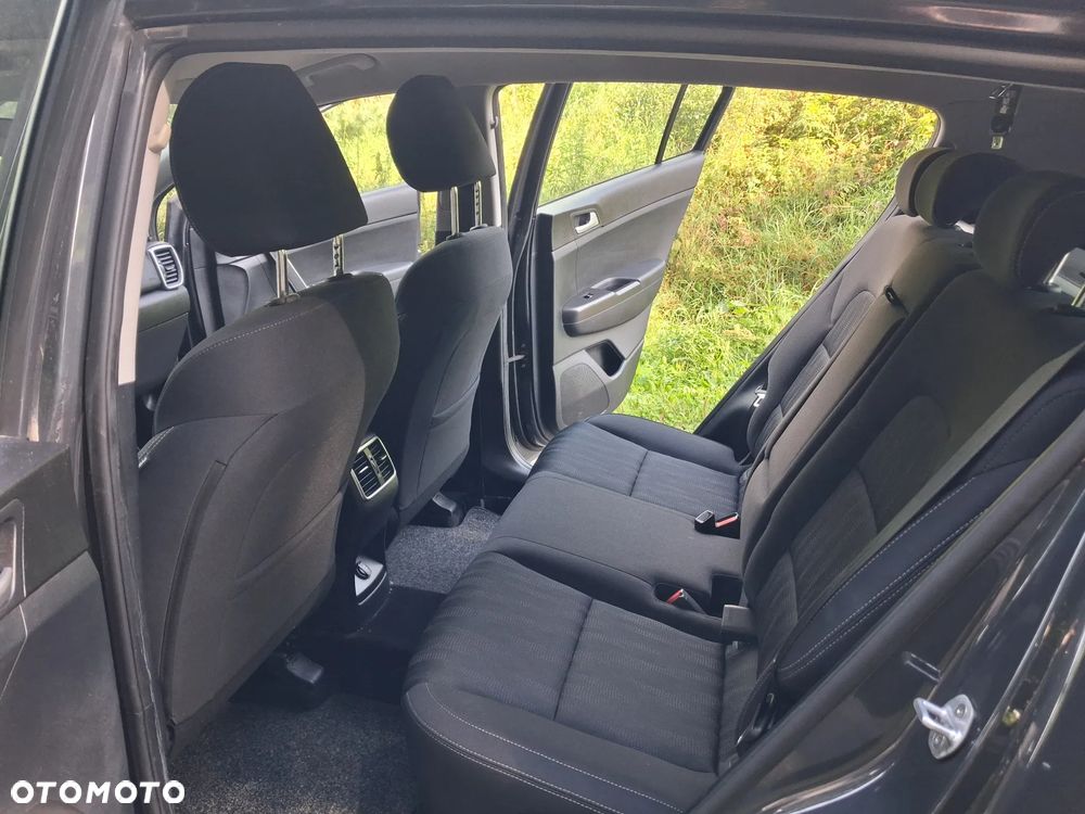 Kia Sportage 1.6 GDI 2WD Attract - 16