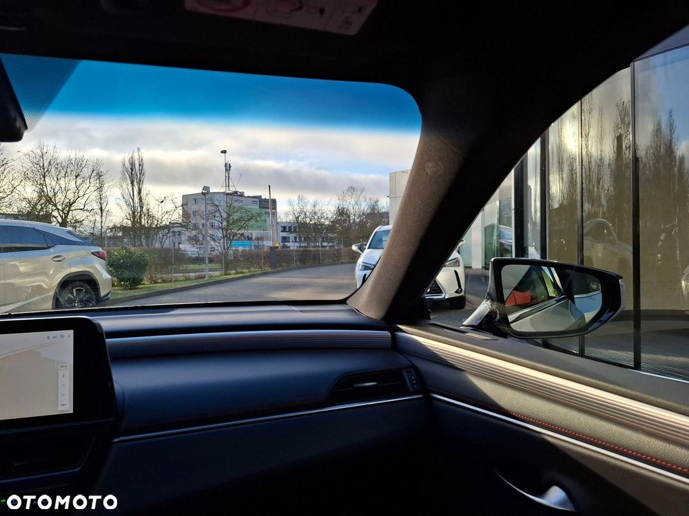 Lexus ES 300h F Sport Edition - 30