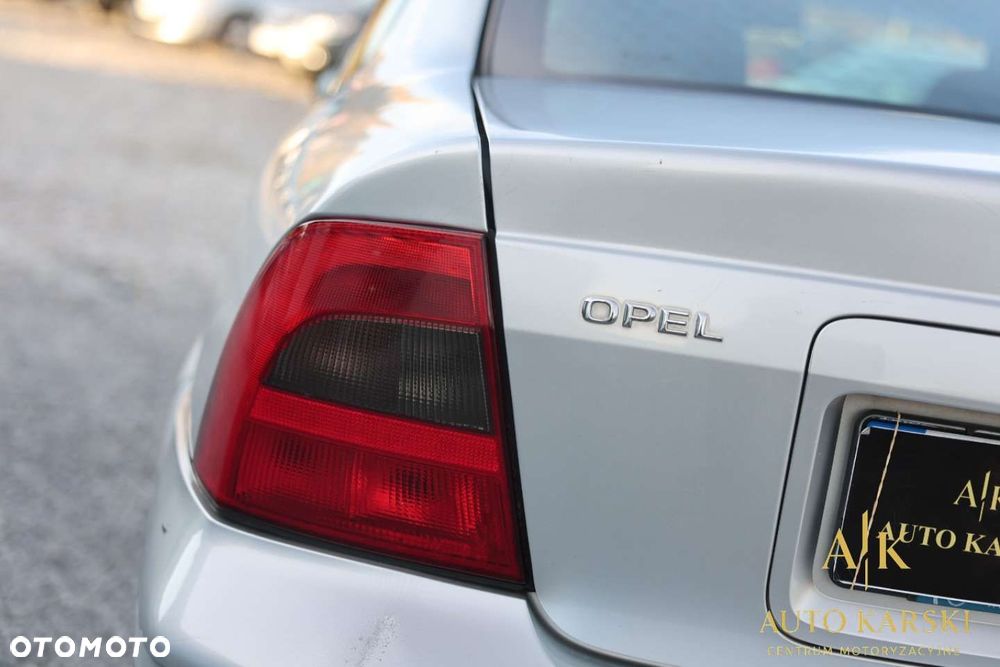 Opel Vectra - 12