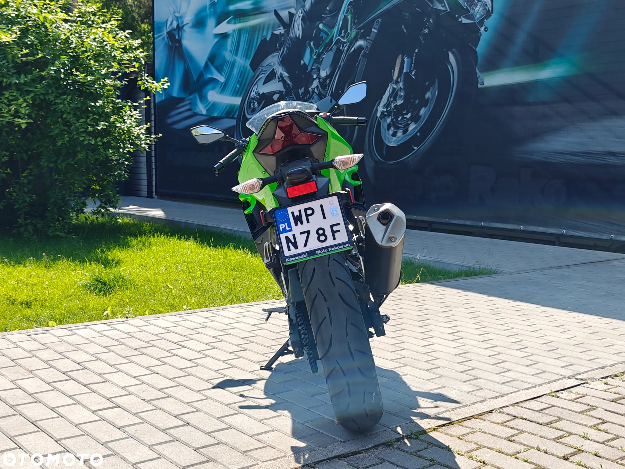 Kawasaki Ninja 400 - 11