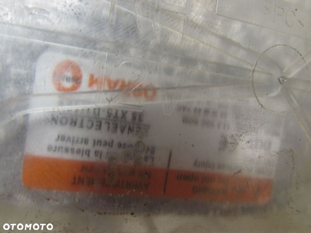 SKODA OCTAVIA II 04-08 LAMPA PRZOD PRAWA REFLEKTOR XENON UK - 9