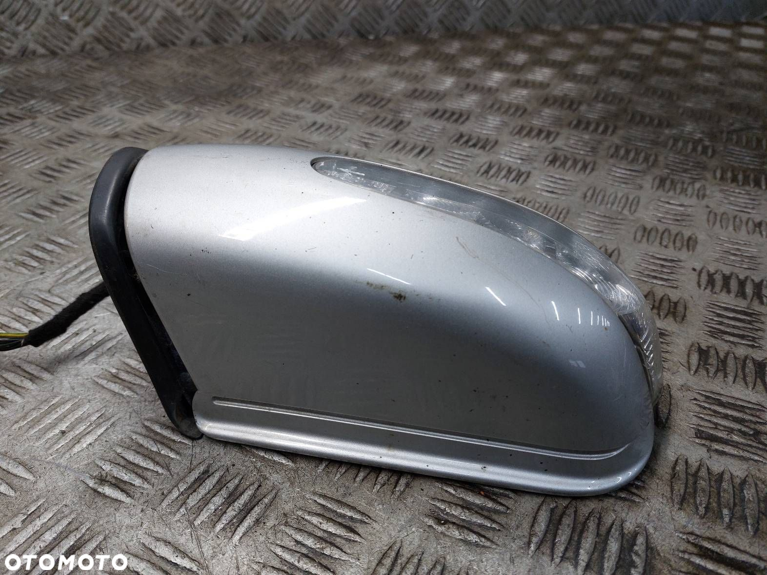LUSTERKO LEWE ELEKTRYCZNE MERCEDES W203 C KLASA 11 PIN - 3