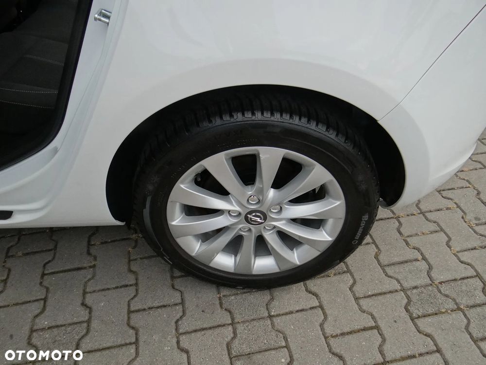 Opel Astra - 9