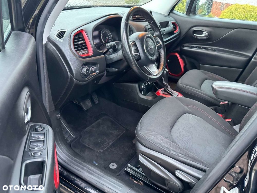 Jeep Renegade - 16