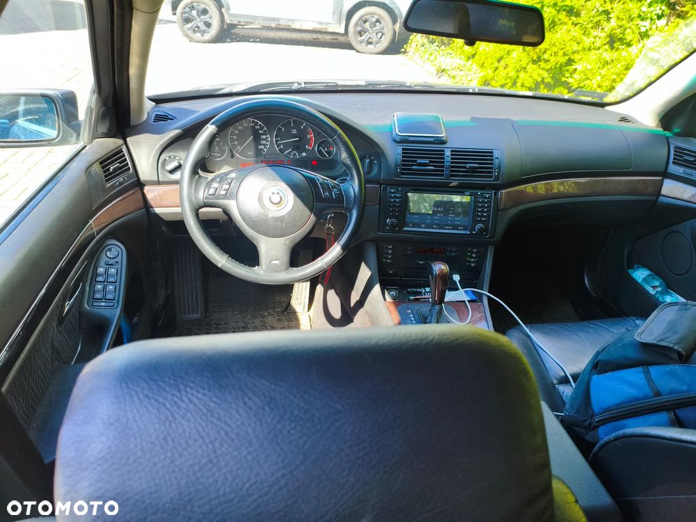 BMW Seria 5 - 10
