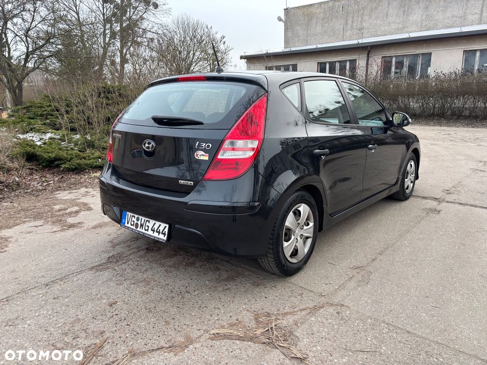 Hyundai i30 i30cw 1.6 CRDi FIFA WM Edition - 7